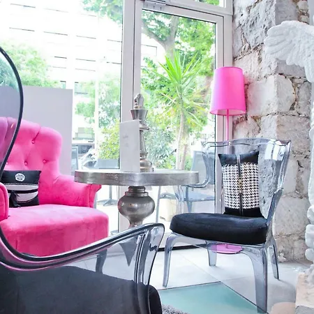 La Victor Hugo Hotel 3*