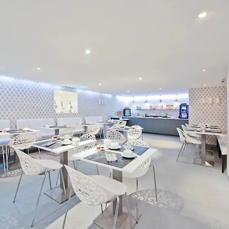 尼斯雨果拉维拉酒店 酒店