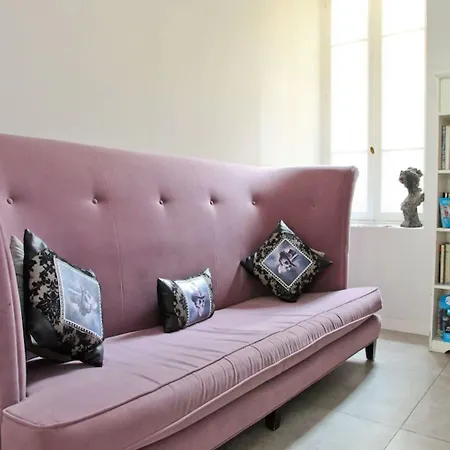 尼斯雨果拉维拉酒店 3*