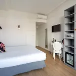 La Victor Hugo 3*
