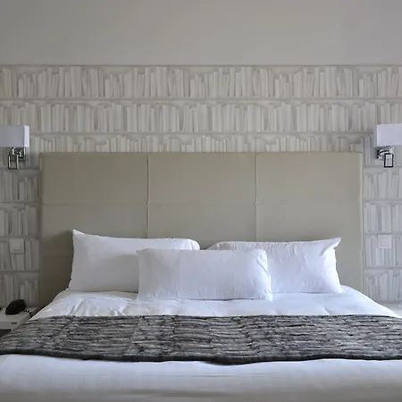 Hotel La Victor Hugo Niza