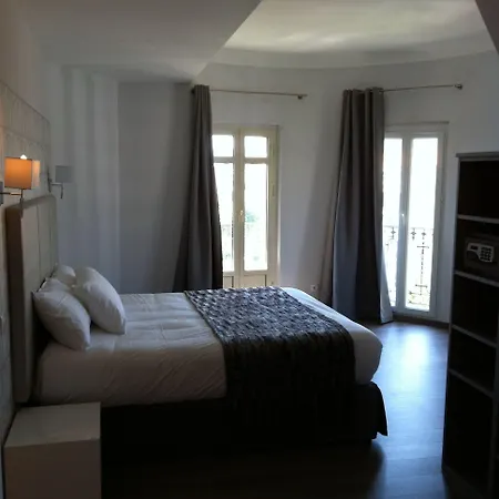 La Victor Hugo 3*
