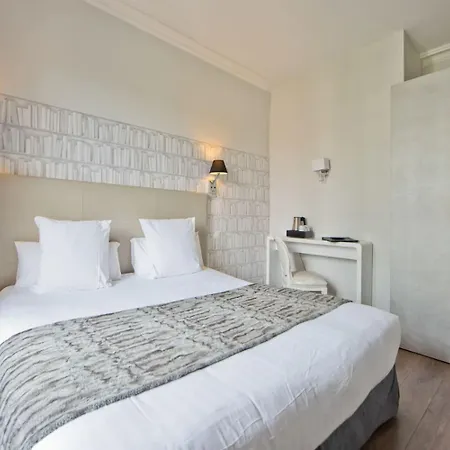 Hotel La Victor Hugo 3*