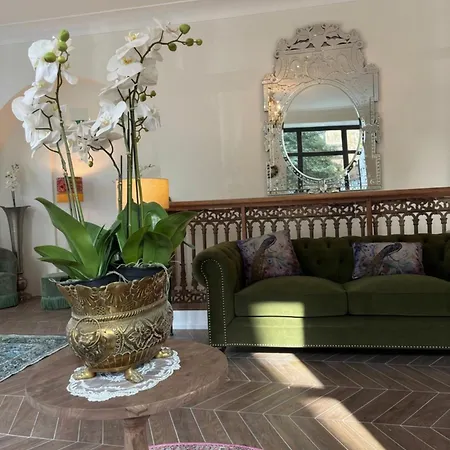 Hotel La Victor Hugo 3*
