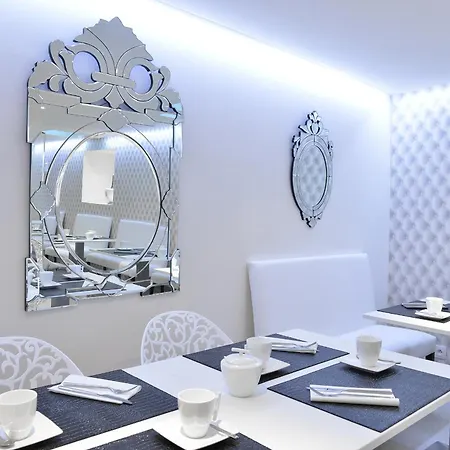 La Victor Hugo Hotel