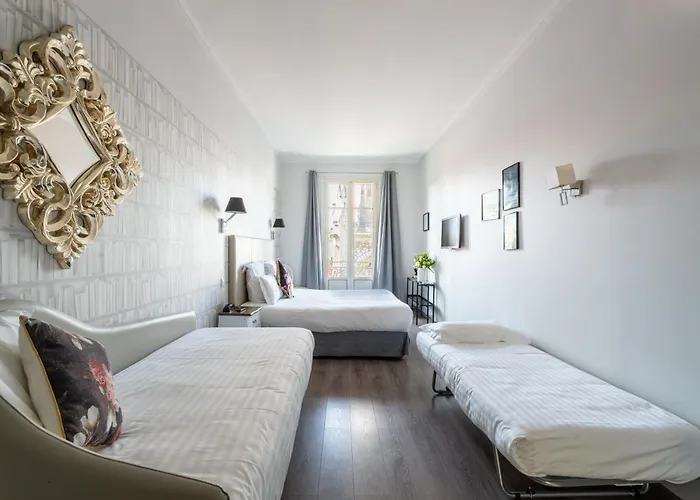 酒店 尼斯雨果拉维拉酒店 3*