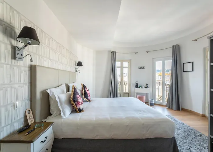 尼斯雨果拉维拉酒店 尼斯