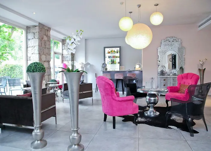 尼斯雨果拉维拉酒店