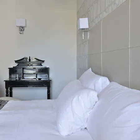 Hotell La Victor Hugo 3*