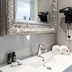La Victor Hugo Hotel